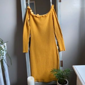 Mustard/Yellow Off-The-Shoulder Midi Summer Dress